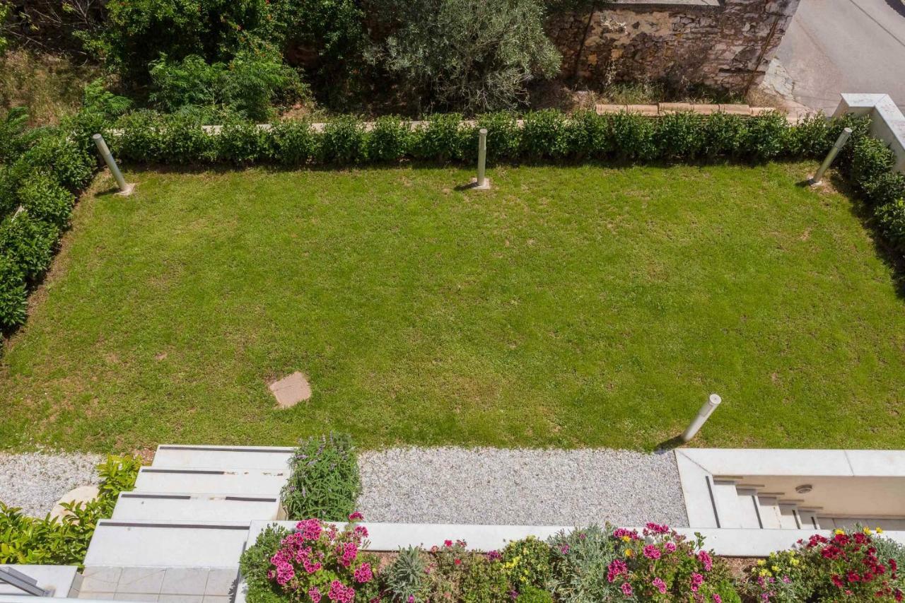 Villa Santa Barbara Marathón Екстериор снимка